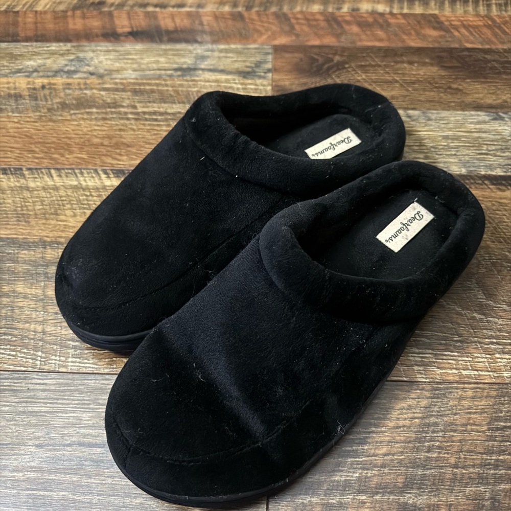 Black Fuzzy Slippers